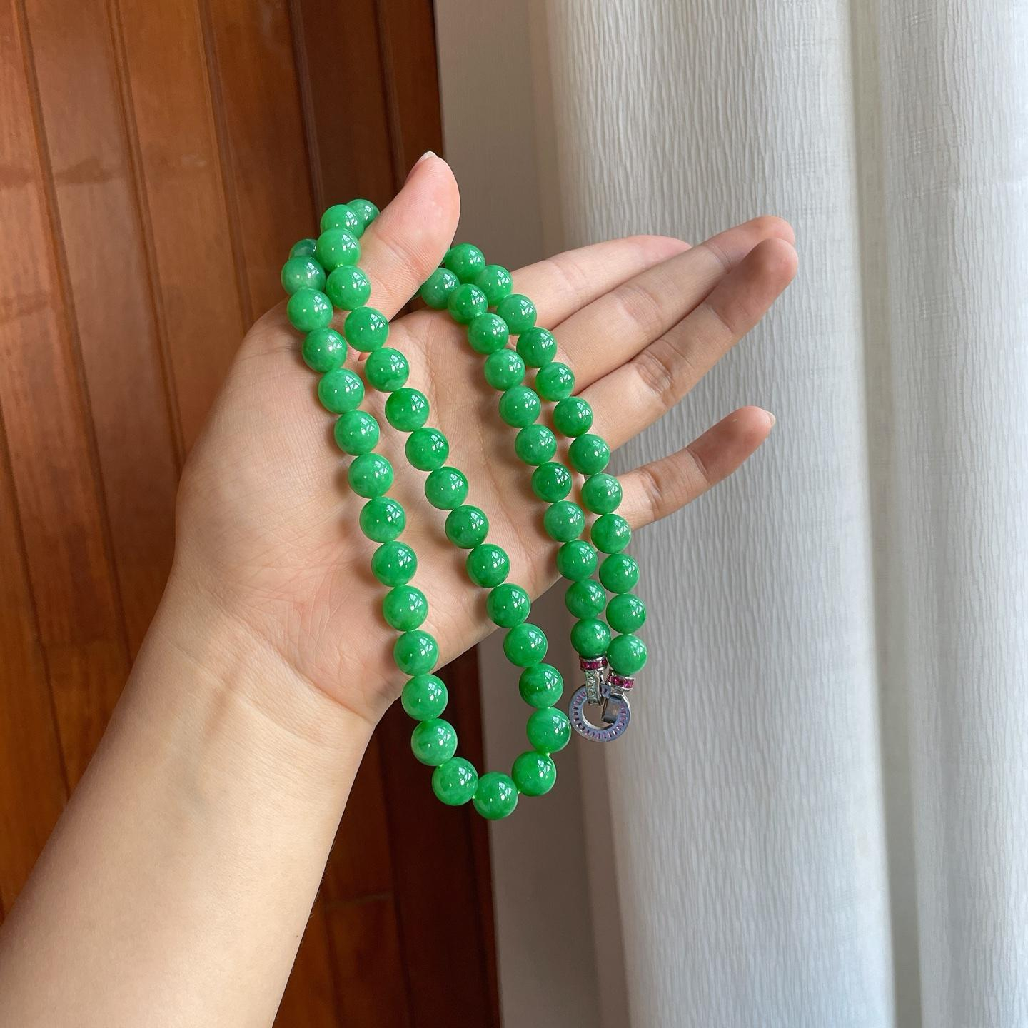 Kích thước hạt jadeite ảnh hưởng đến cảm giác khi đeo