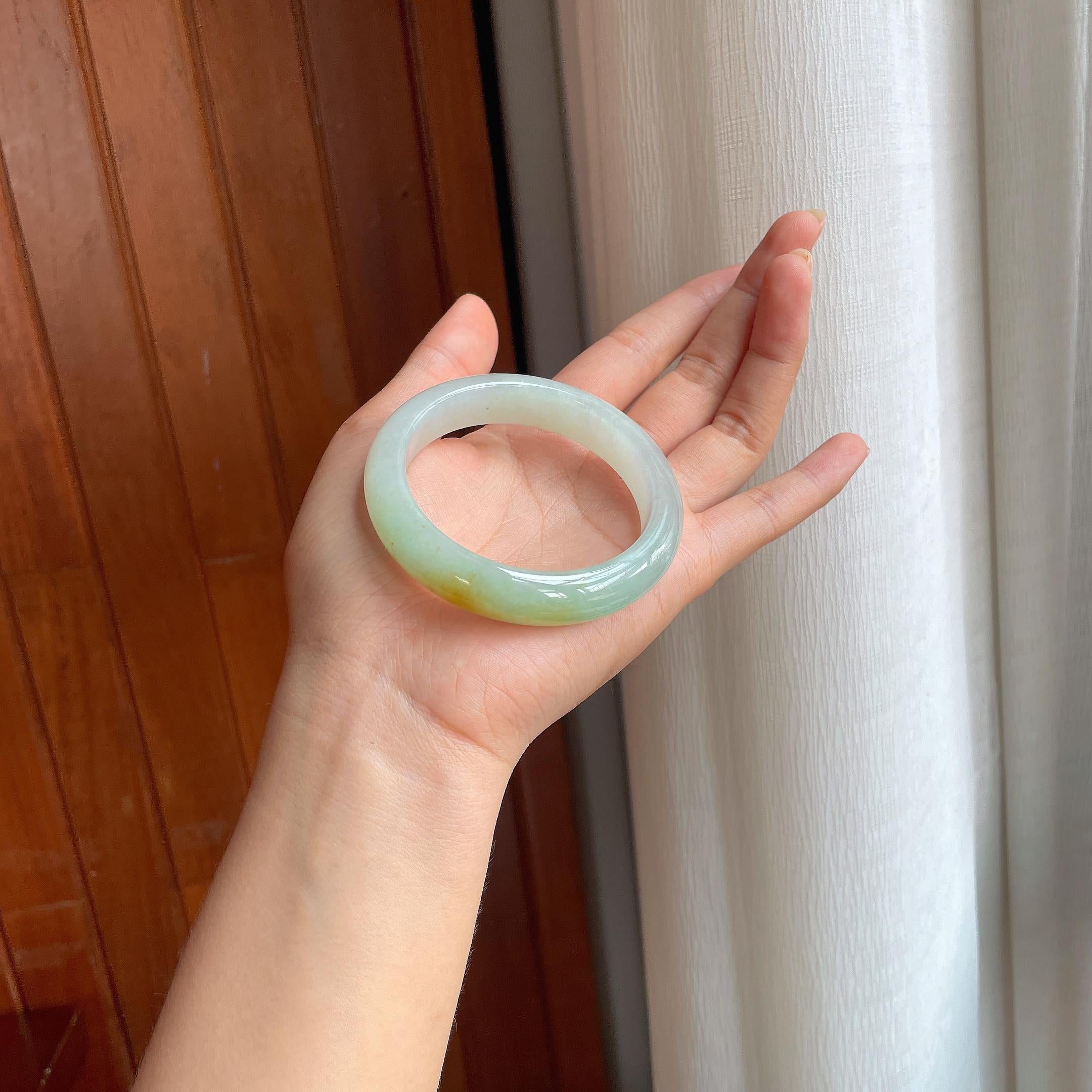 Cách Cách Phỉ Thúy jadeite
