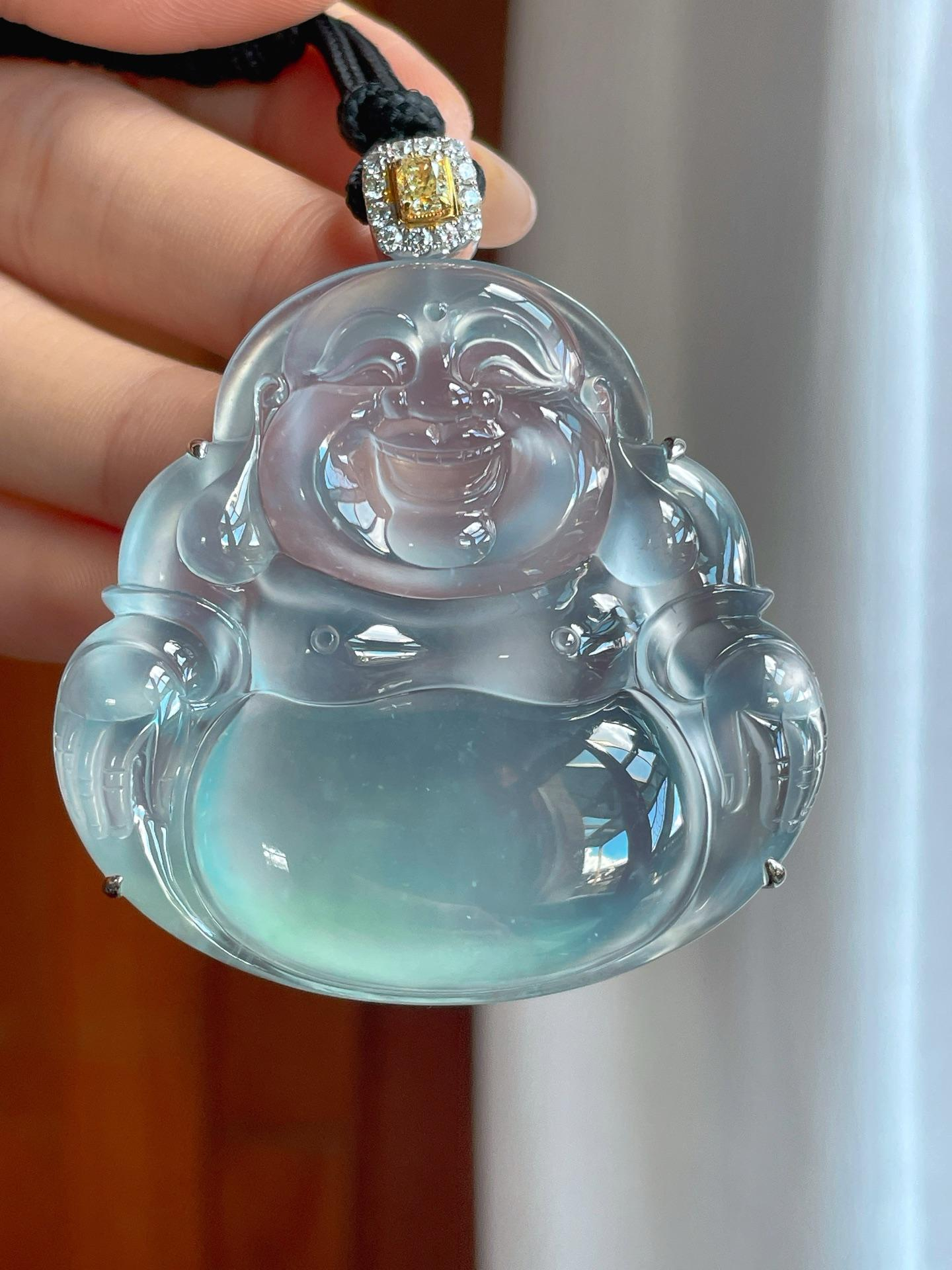 Mặt Phật jadeite phối viền 18K