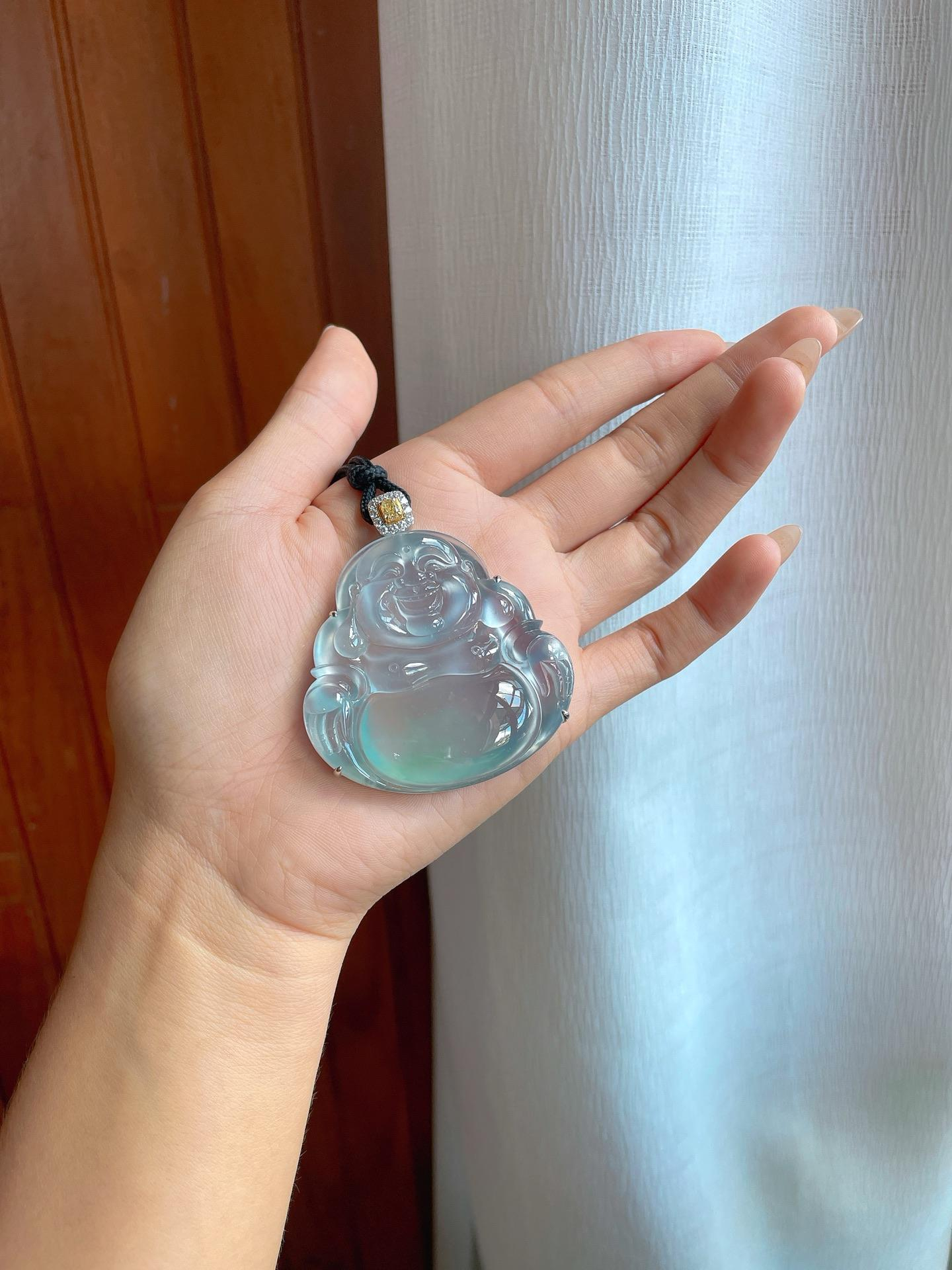 Cách Cách Phỉ Thuý tư vấn chọn Phật ngọc jadeite
