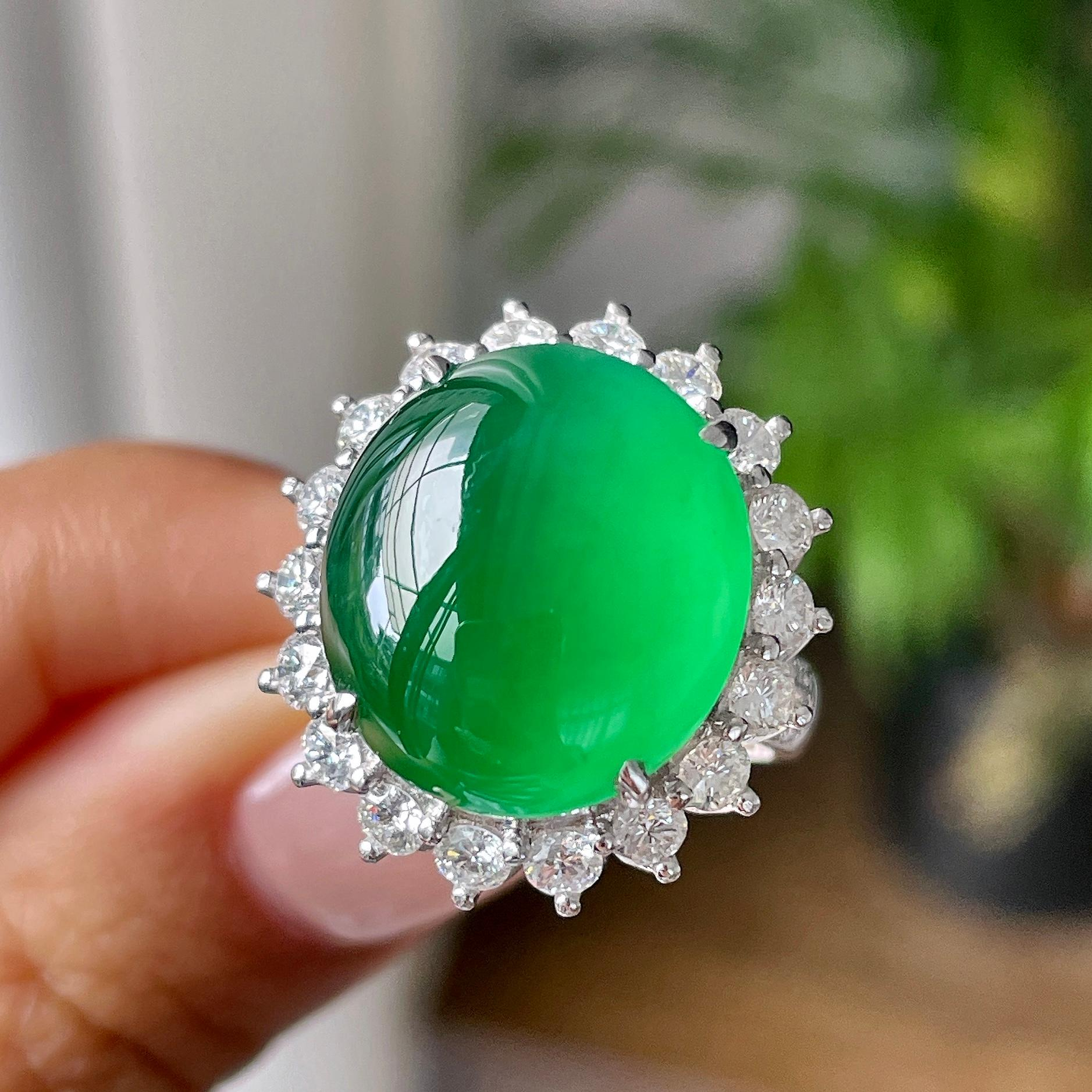 Nhẫn Phỉ Thuý mặt tròn cabochon xanh lục
