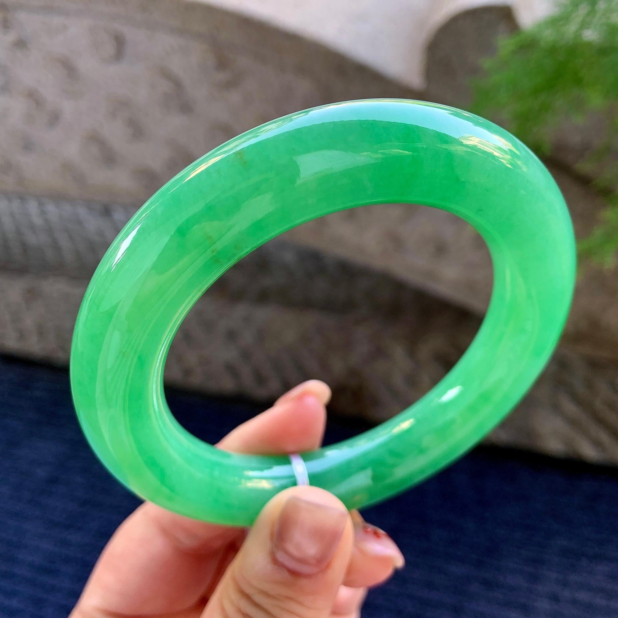 Vòng tay Phỉ Thuý xanh lục 62.3mm Cách Cách Phỉ Thuý - ảnh 3