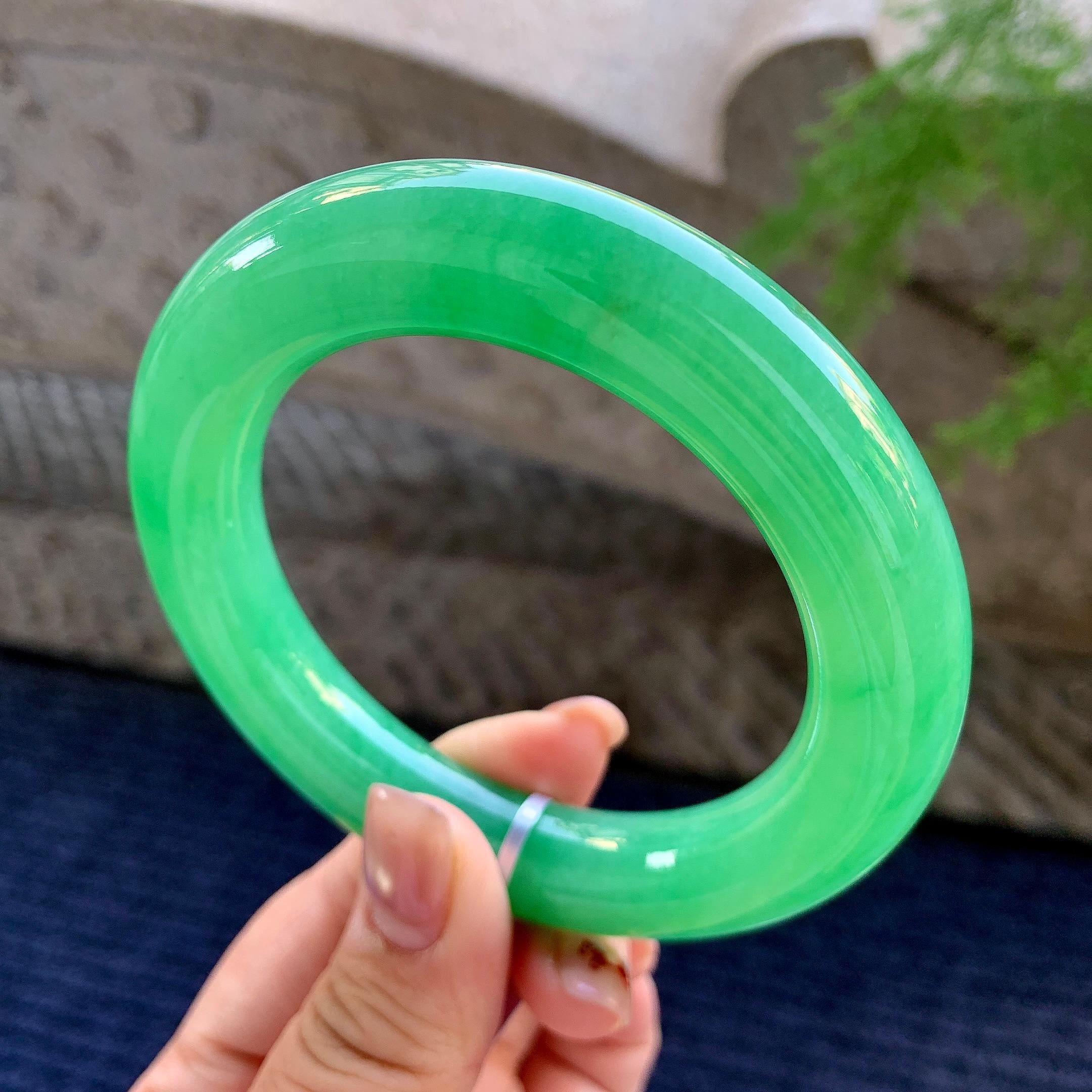 Vòng tay Phỉ Thuý xanh lục 62.3mm Cách Cách Phỉ Thuý - ảnh 5