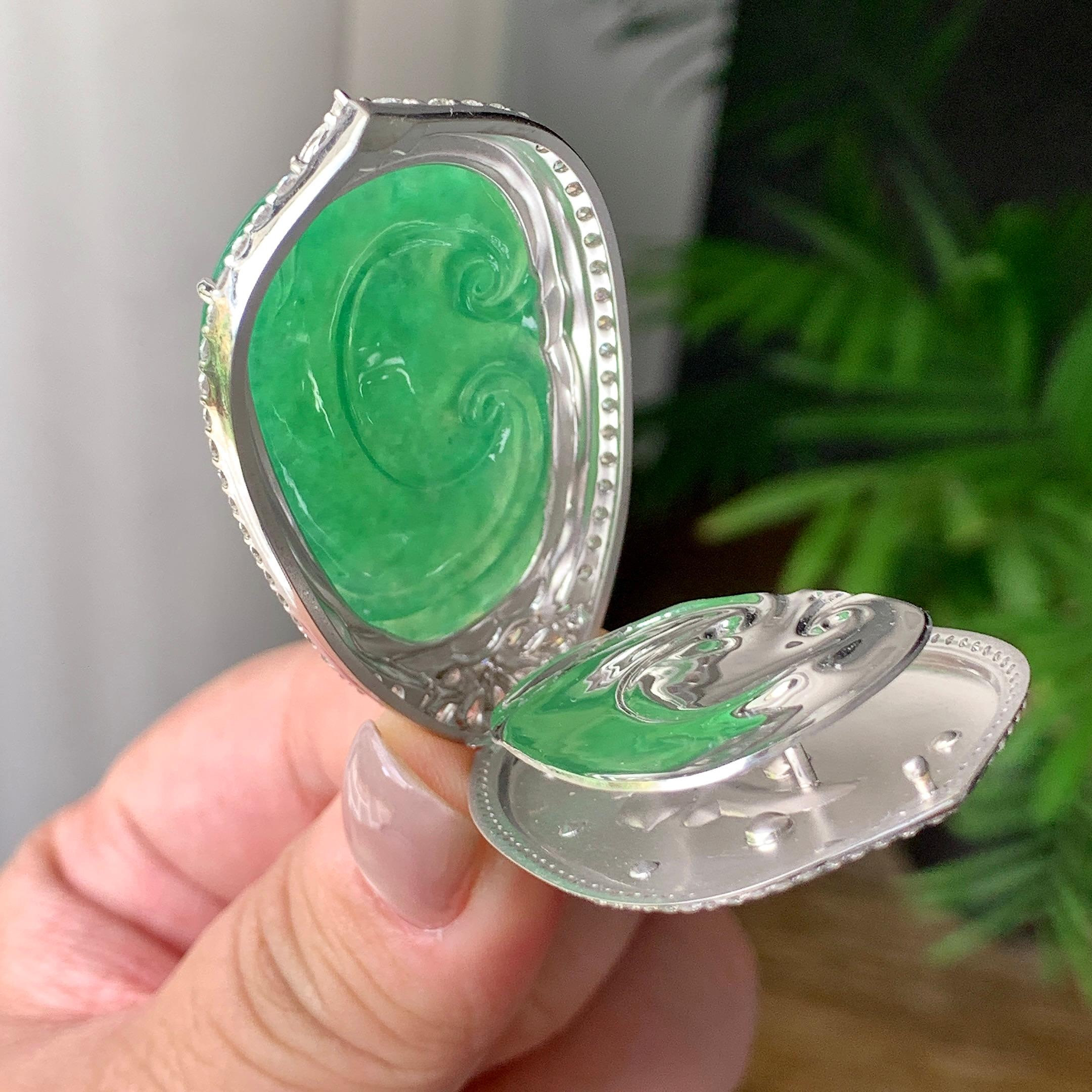Mặt dây chuyền Như Ý Phỉ Thuý 18K Cách Cách Phỉ Thuý - ảnh 9