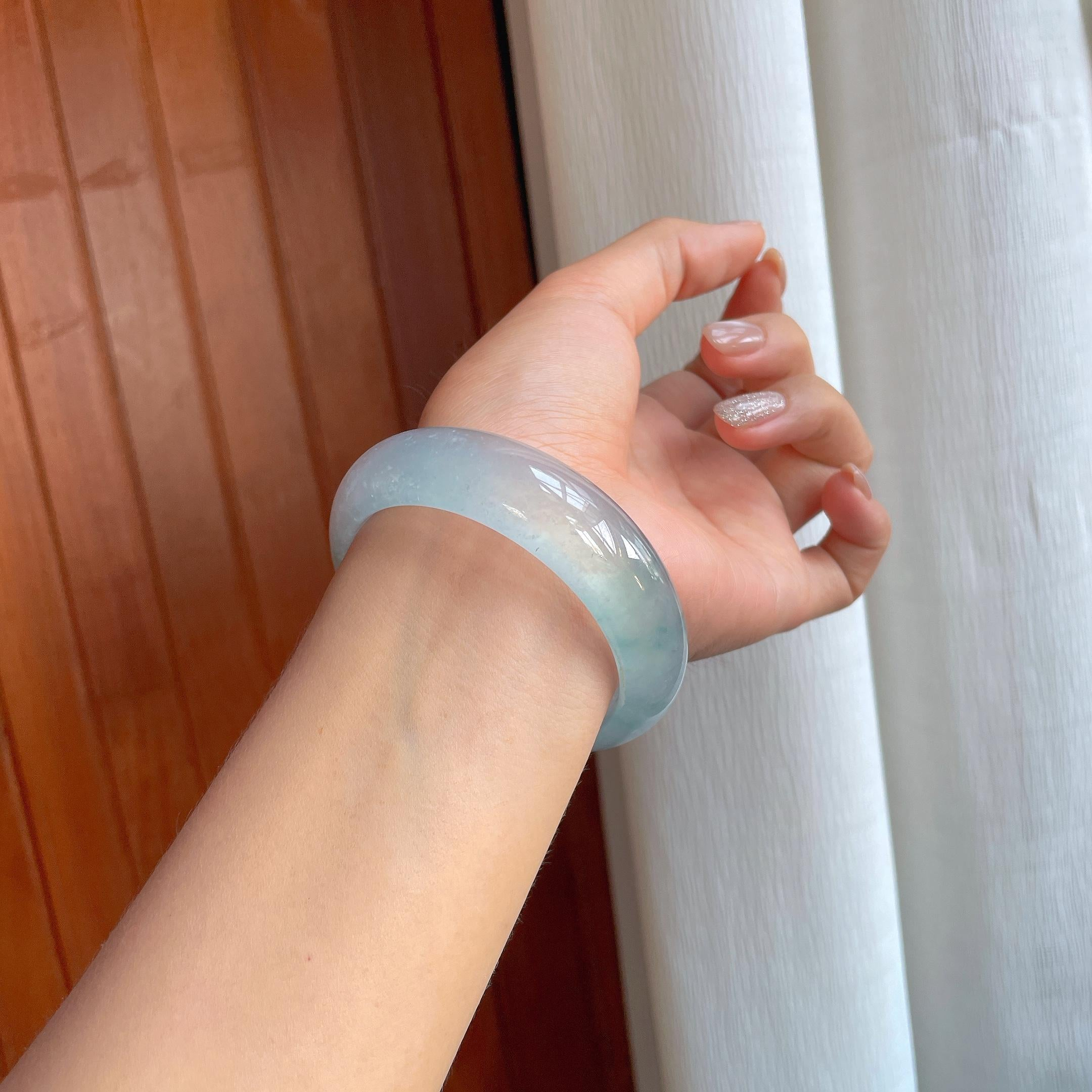 Vòng tay phỉ thúy Cách Cách Phỉ Thúy bản rộng băng kính phiêu lam hoa 57.5mm (yc402747)